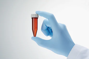 艾本德Eppendorf Tubes? 5.0 mL 帶螺旋蓋, 5.0 mL, 無菌、無熱原, 無RNase和DNase, 無DNA, 琥珀色（光保護）, 200 個 (2 包 × 100 個)貨號